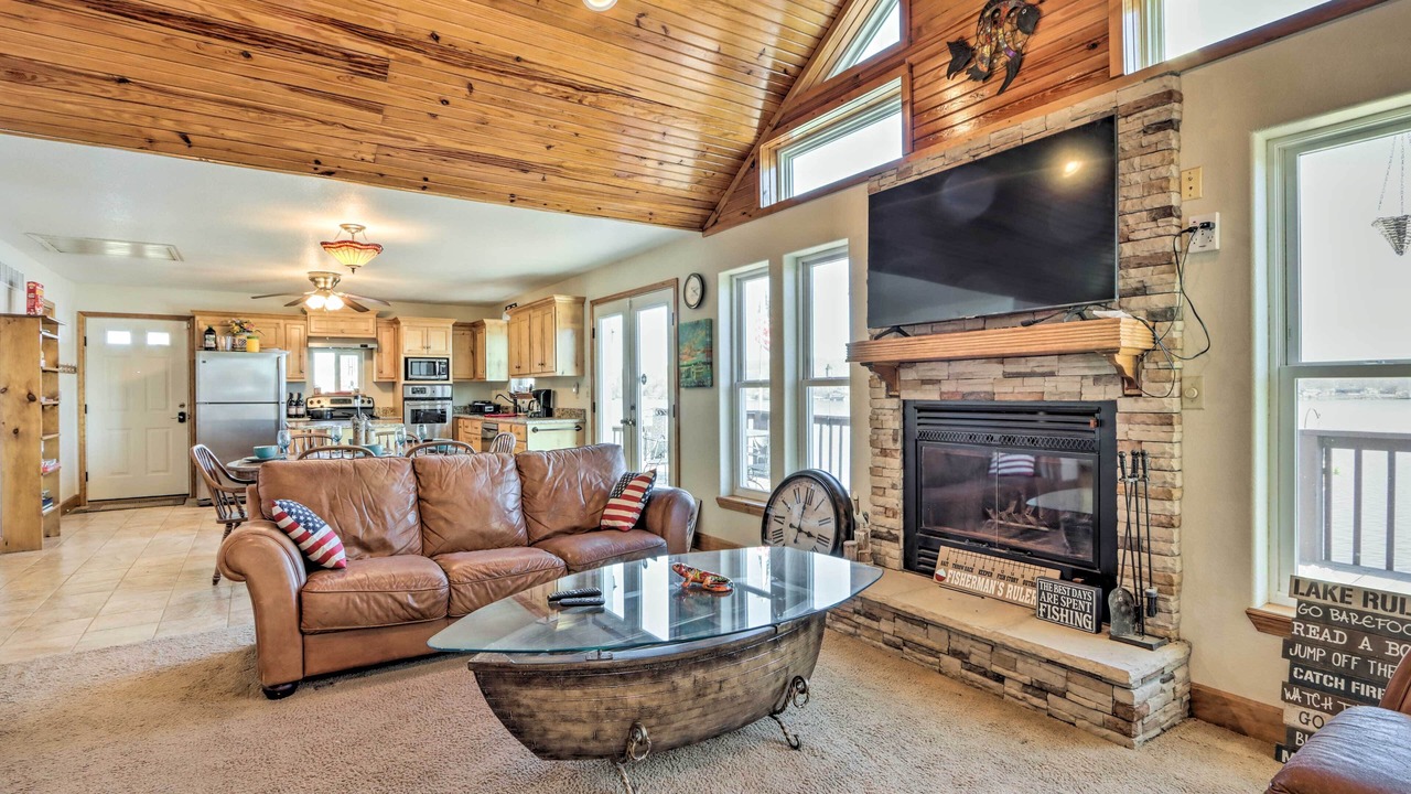 Photo of Livingroom in Climax Springs