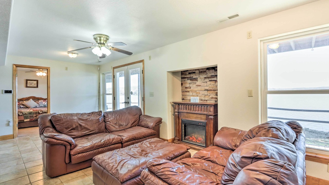 Photo of Livingroom in Climax Springs