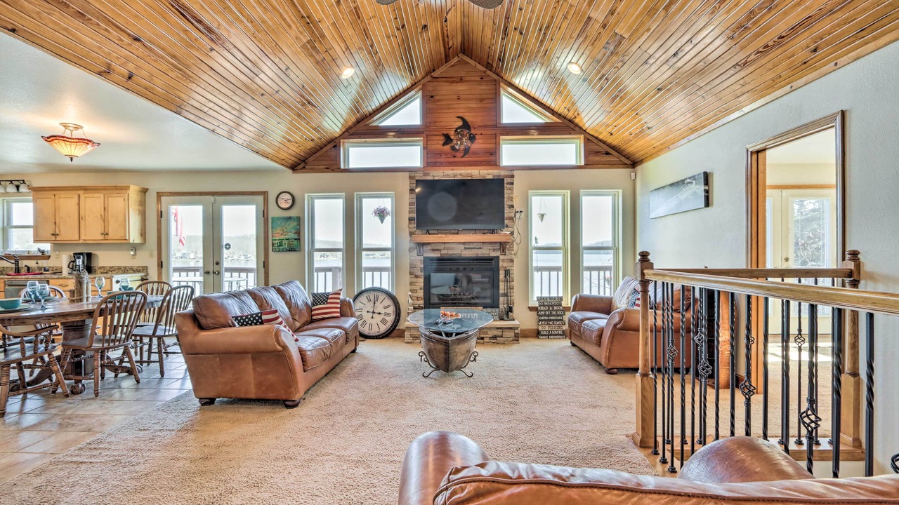 Photo of Livingroom in Climax Springs