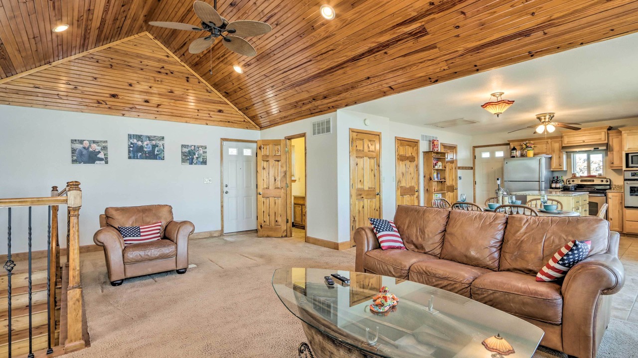 Photo of Livingroom in Climax Springs