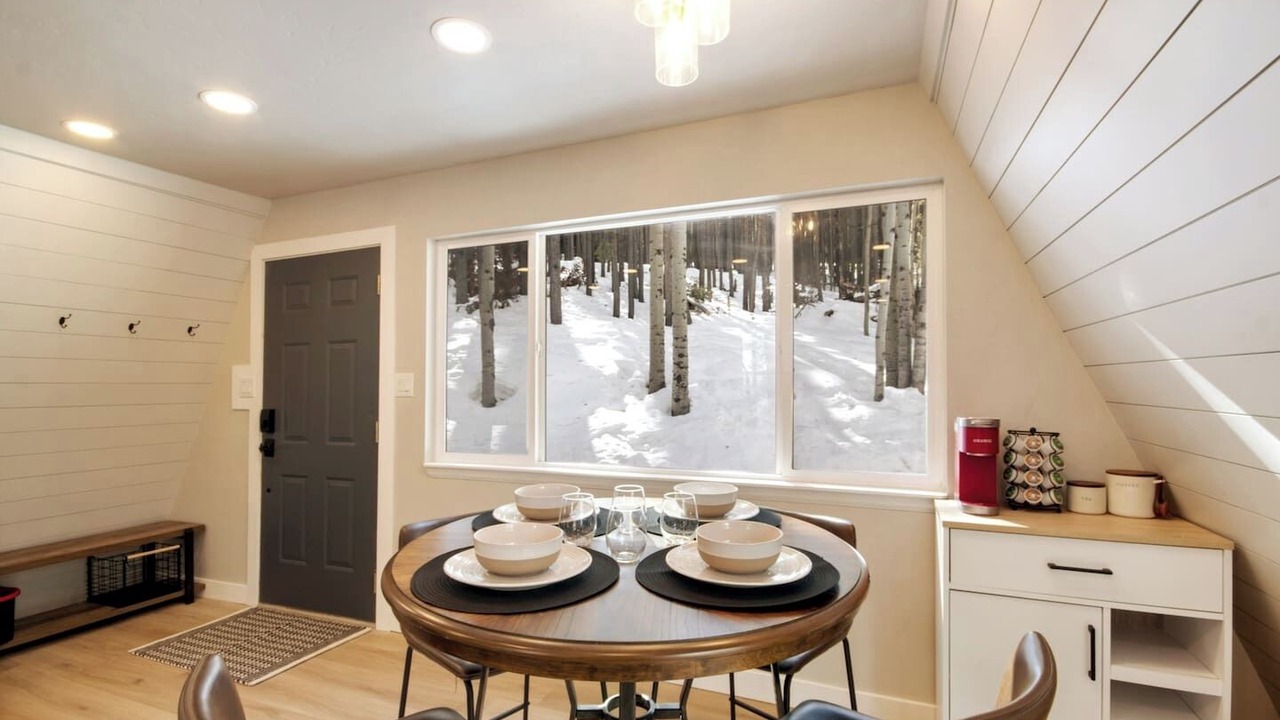 Photo of Livingroom in Evergreen