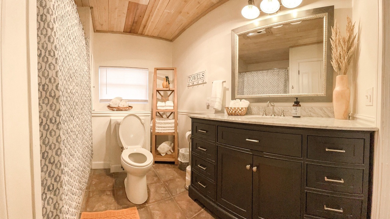 Photo of Bathroom in Royal