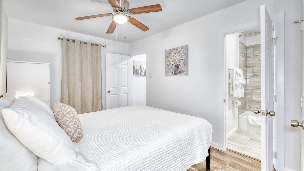 Photo of Bedroom in South Central Houston
