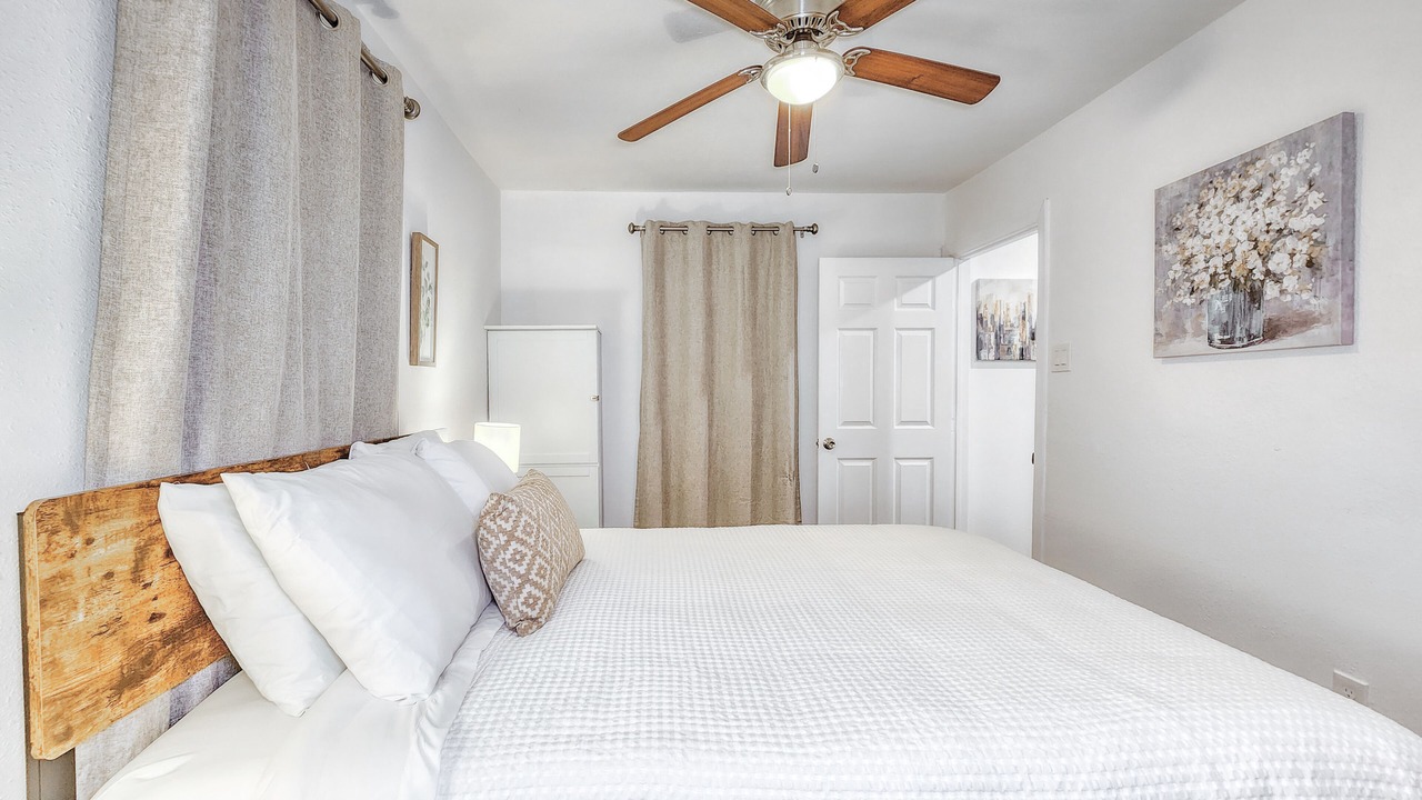 Photo of Bedroom in South Central Houston