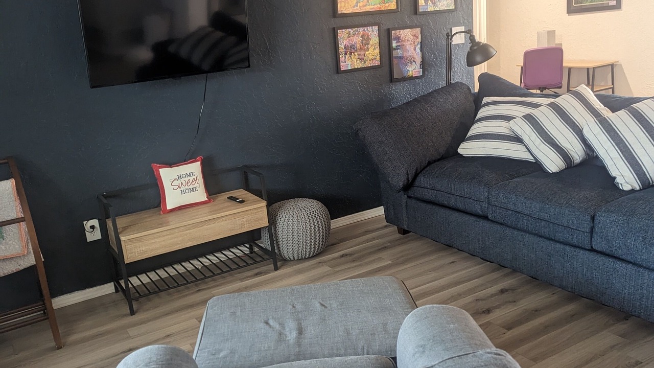 Photo of Livingroom in Cache