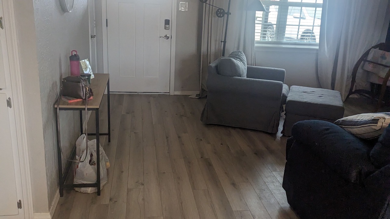 Photo of Livingroom in Cache