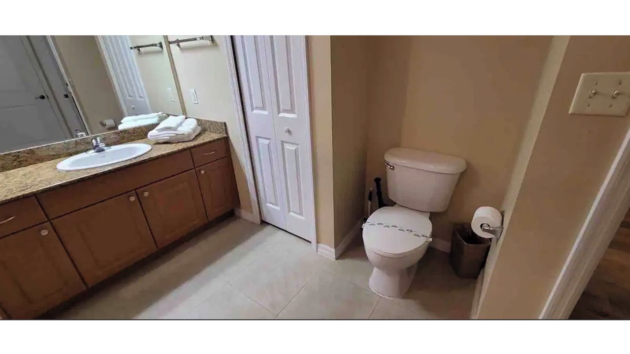 Photo of Bathroom in Florida Center