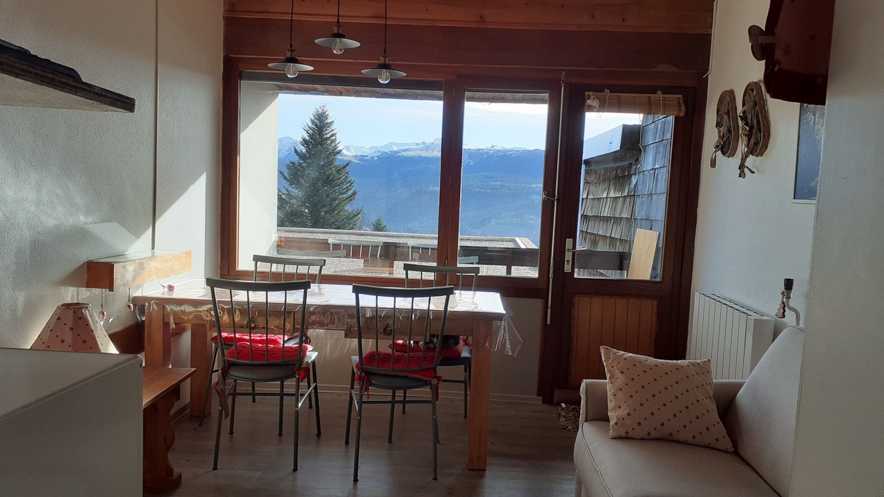 Photo of Livingroom in Murat-le-Quaire