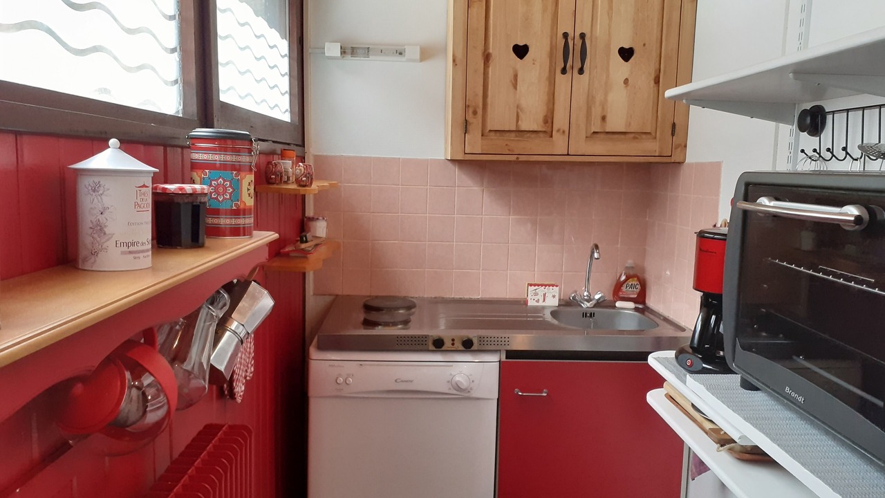 Photo of Kitchen in Murat-le-Quaire