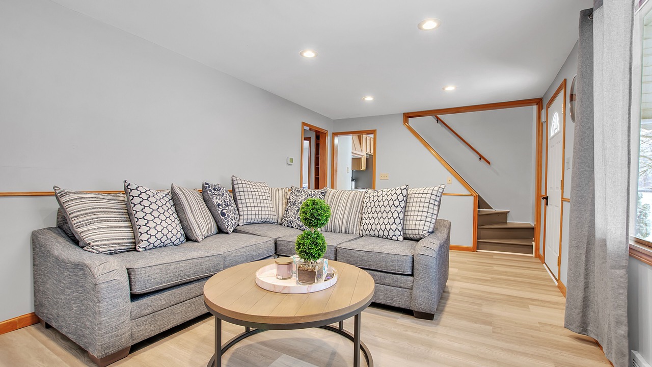 Photo of Livingroom in Bowmansville