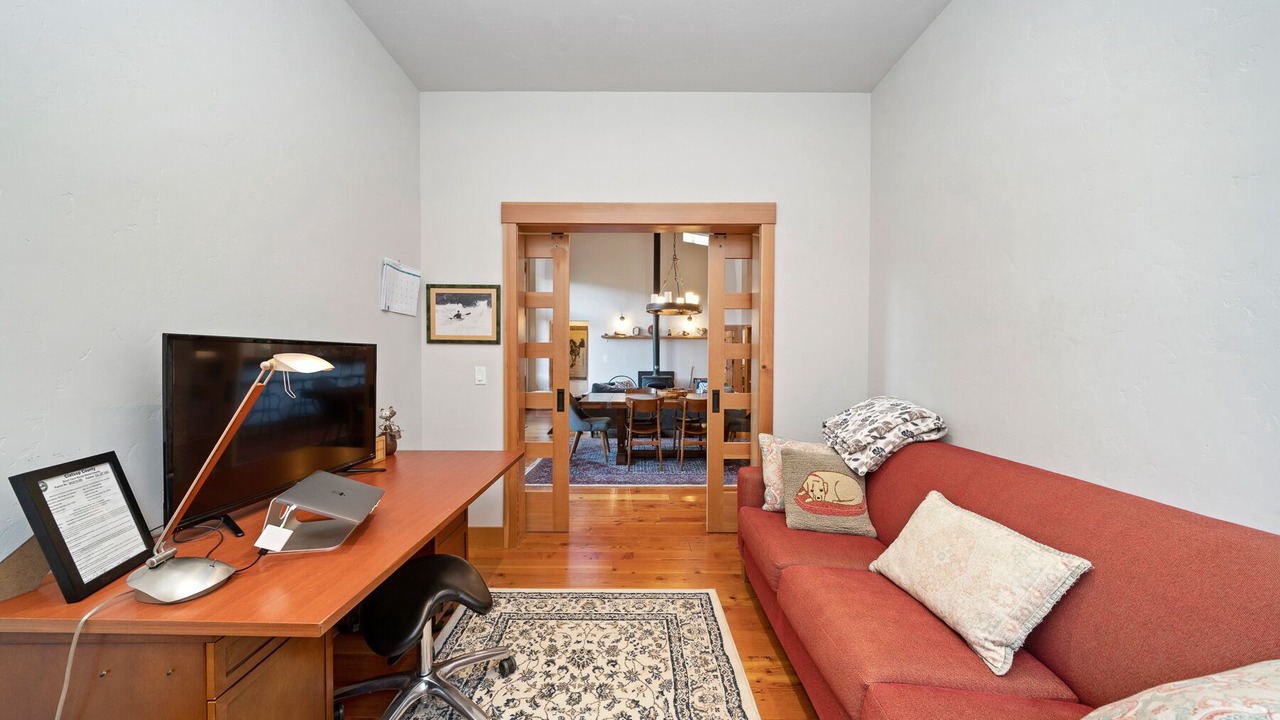 Photo of Livingroom in Clatsop County
