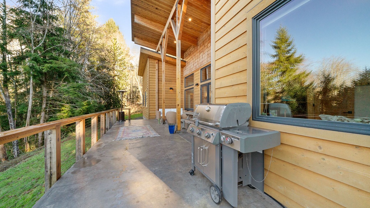 Photo of Patio Balcony in Clatsop County
