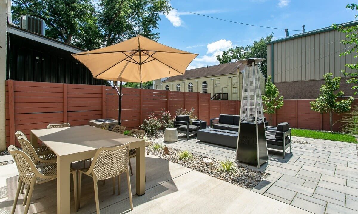 Photo of Outdoor in Phoenix Hill