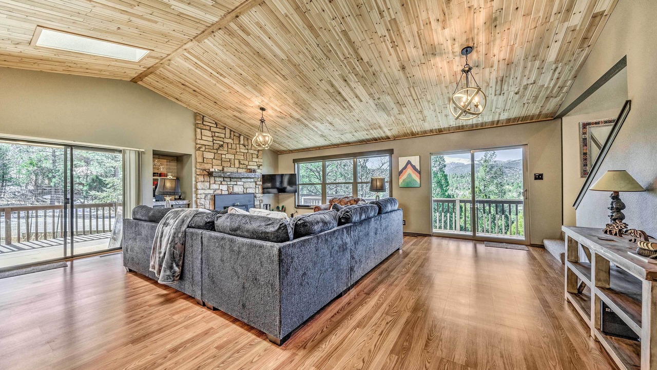 Photo of Livingroom in Ruidoso