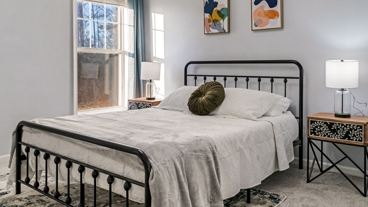 Photo of Bedroom in Lawrenceville