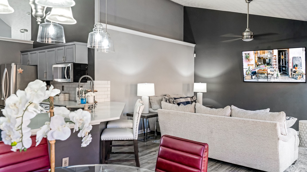 Photo of Livingroom in Lawrenceville