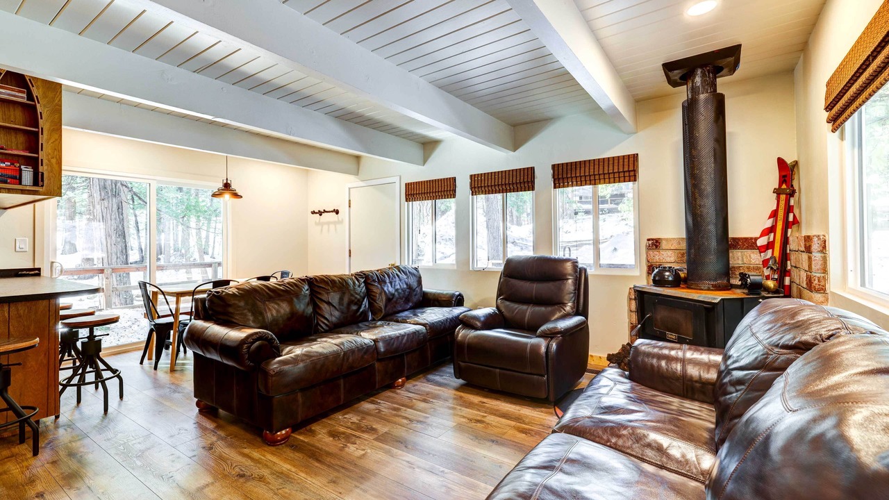 Photo of Livingroom in Cold Springs