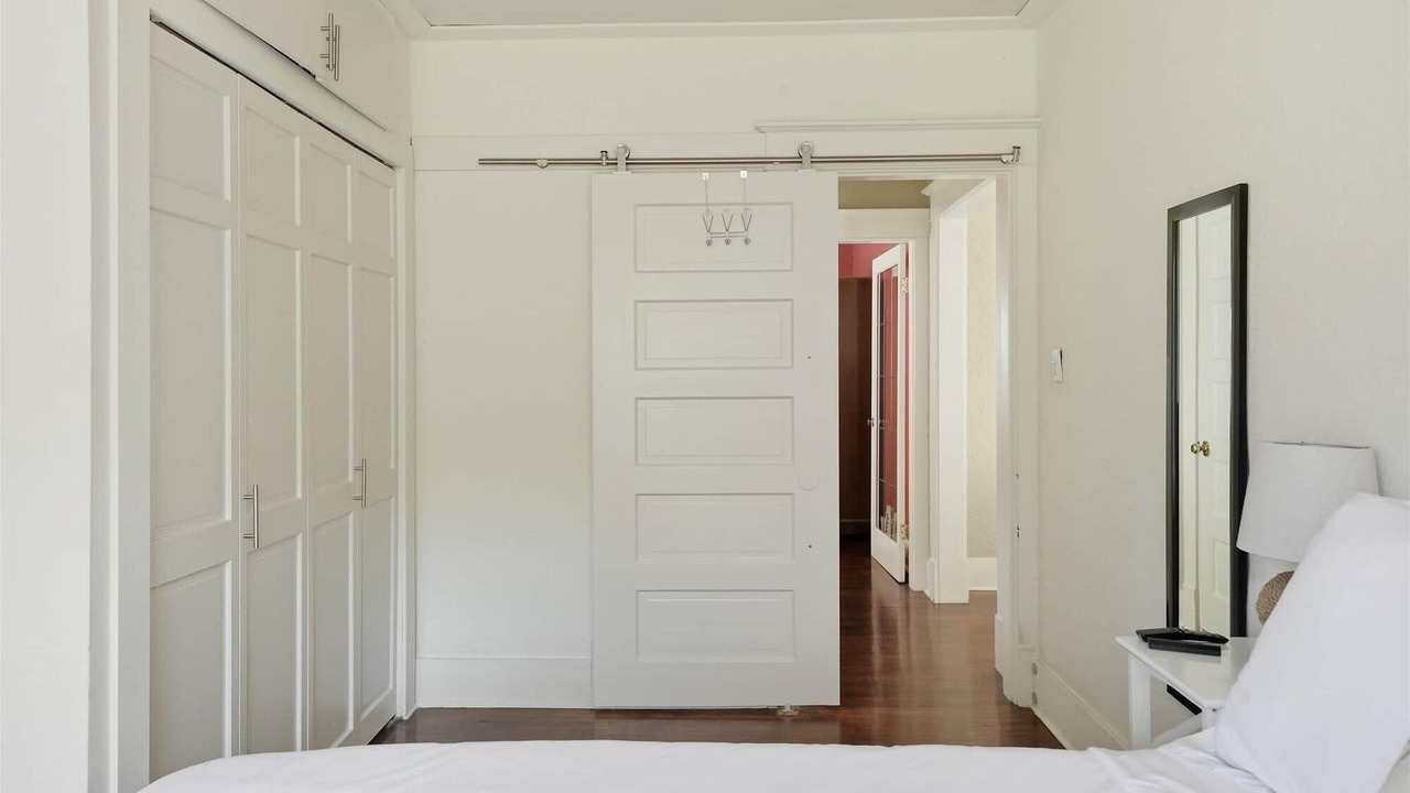 Photo of Bedroom in Saskatoon Downtown