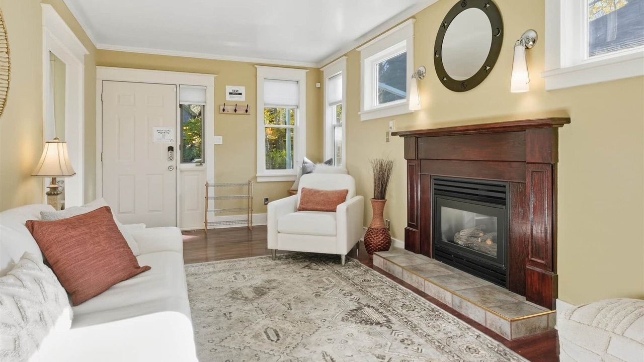 Photo of Livingroom in Saskatoon Downtown