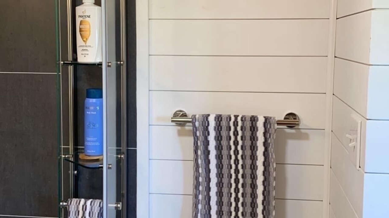Photo of Bathroom in Cecil
