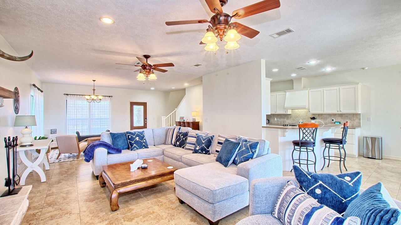 Photo of Livingroom in South Toledo Bend