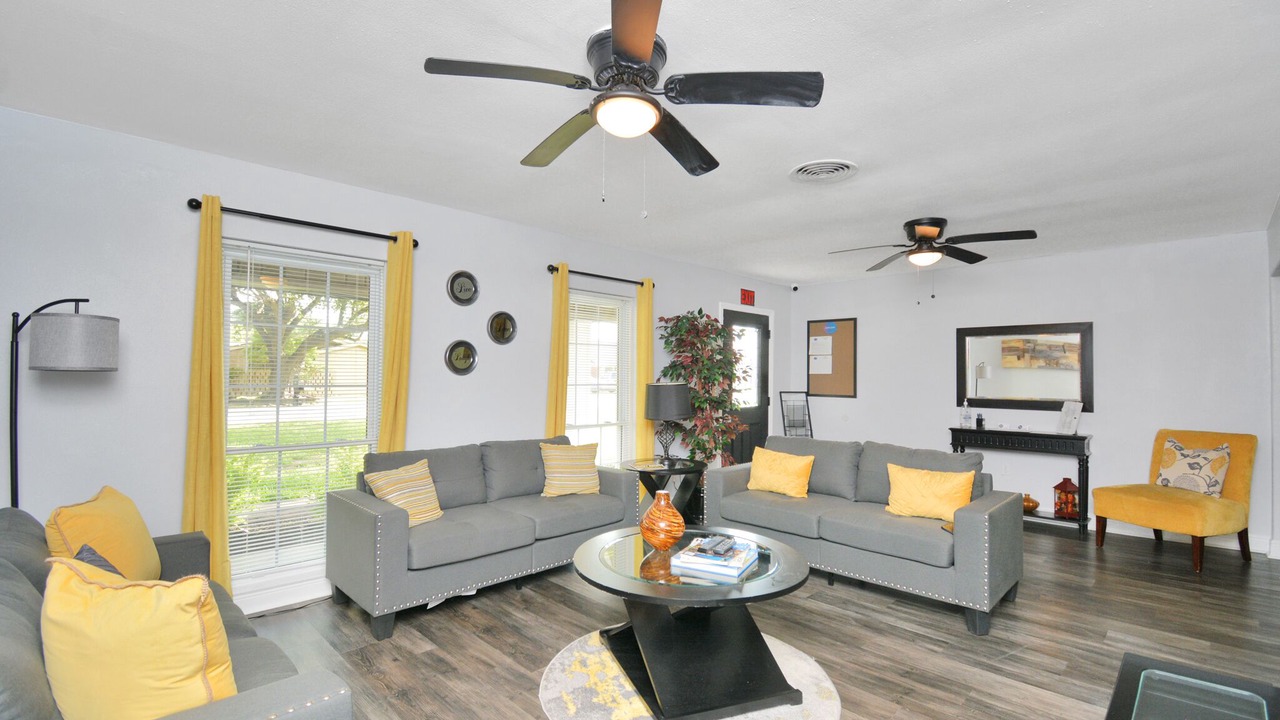 Photo of Livingroom in Shoreacres