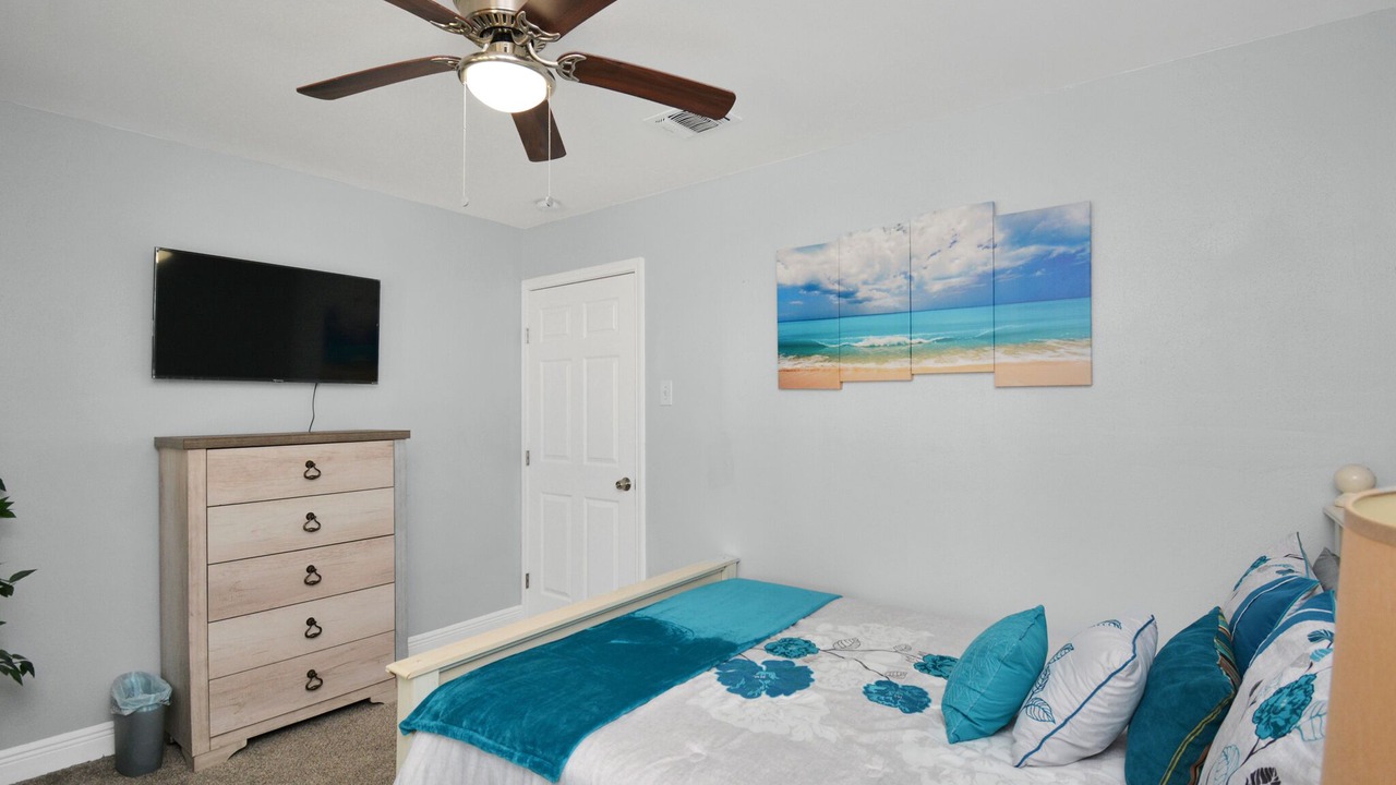 Photo of Bedroom in Shoreacres