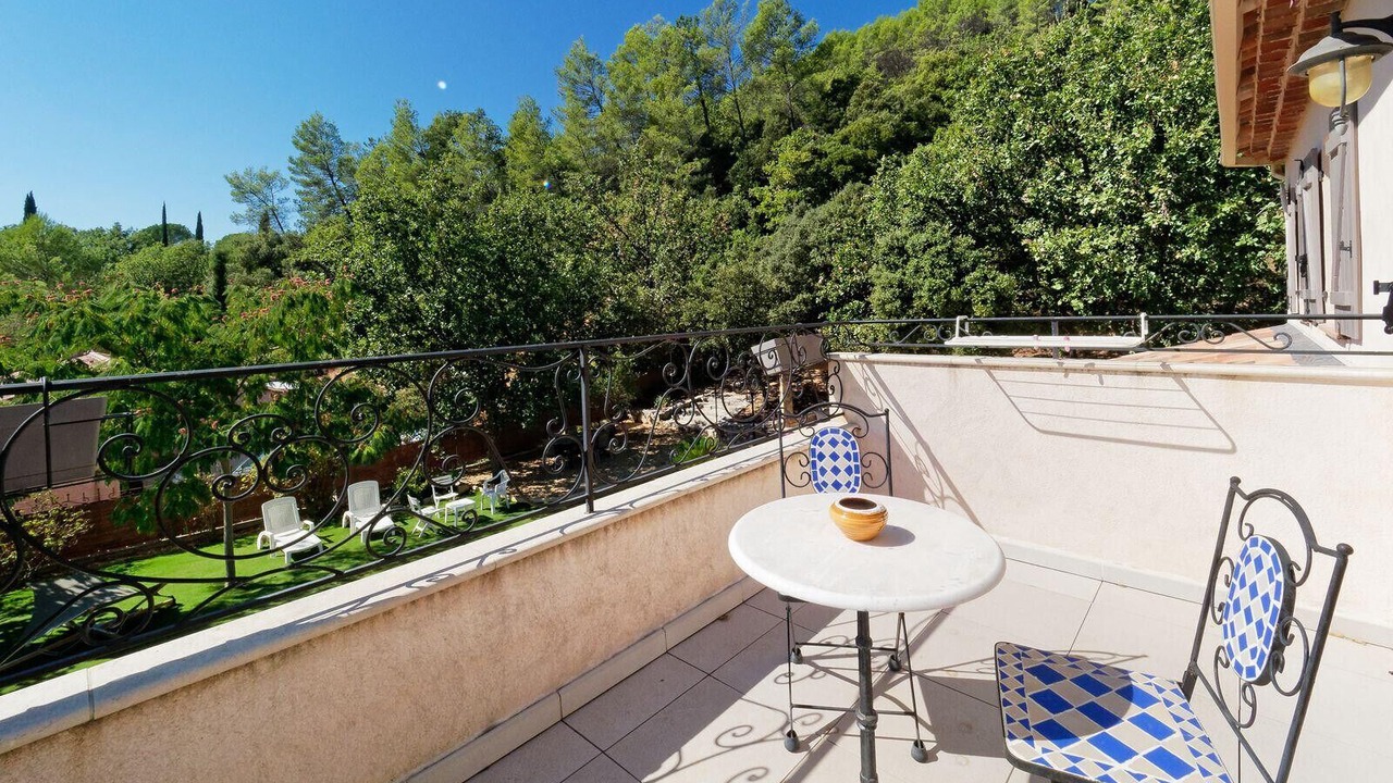 Photo of Patio Balcony in Taradeau