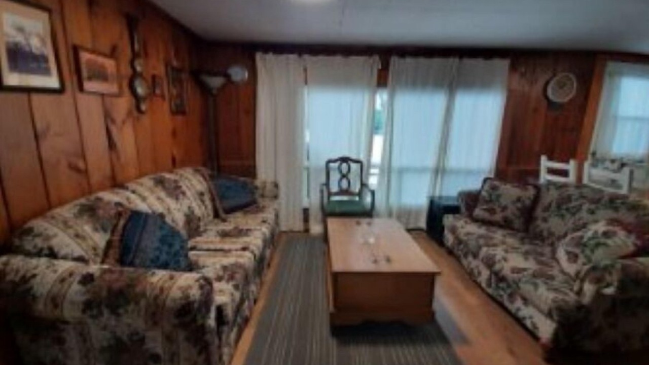Photo of Bedroom in Muskoka Lakes