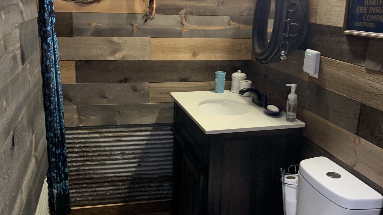 Photo of Bathroom in Pineville