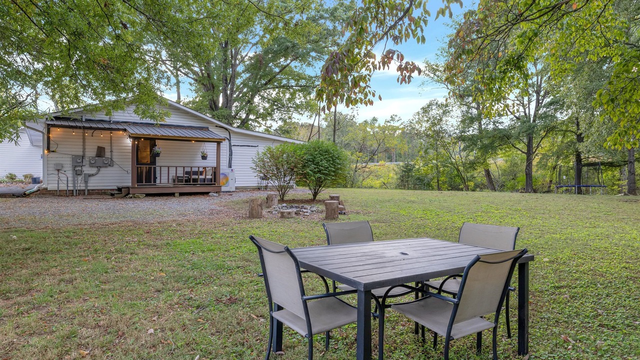 Photo of Outdoor in Valley Head