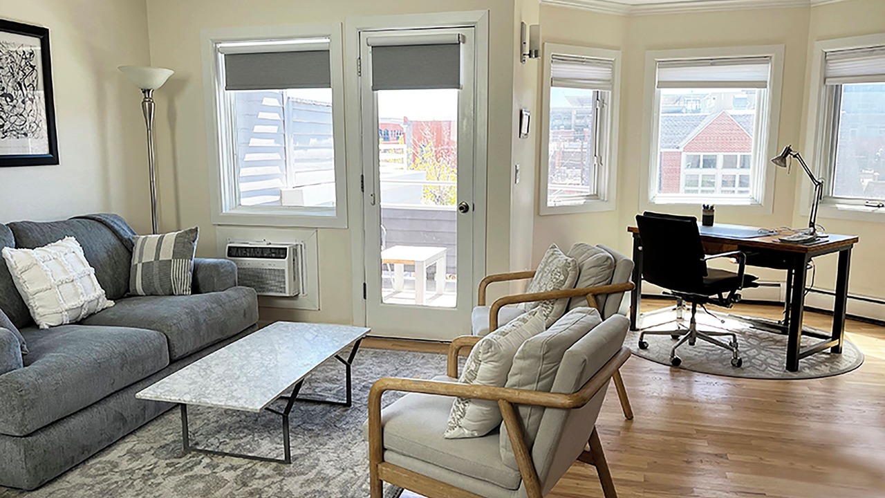Photo of Livingroom in Central Boulder