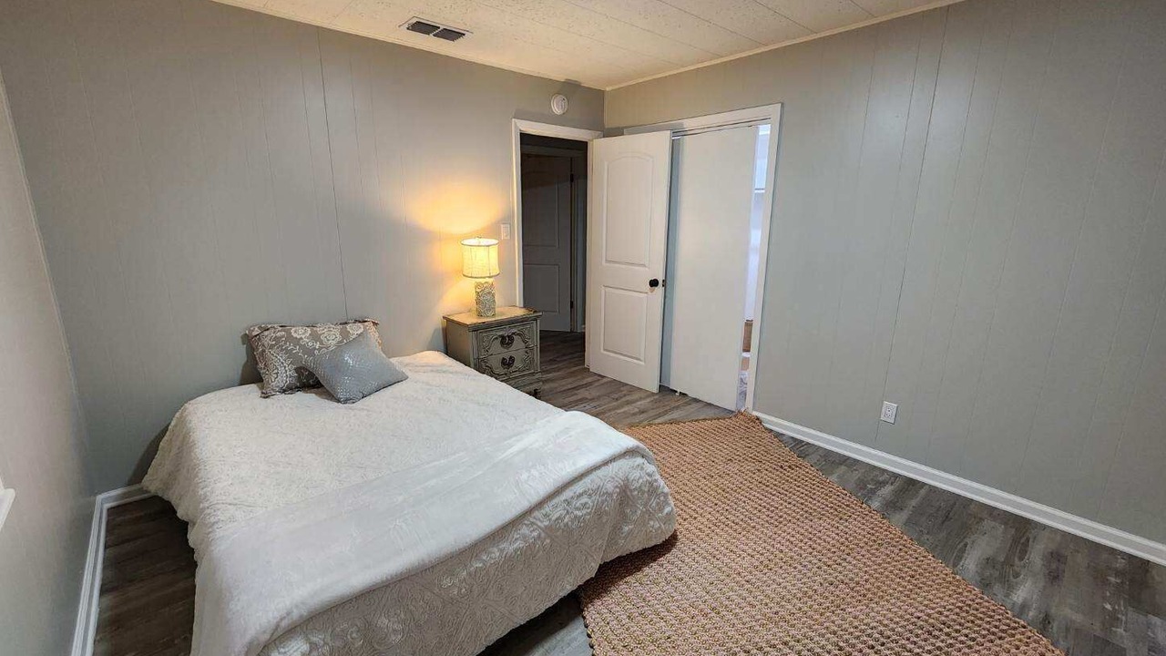 Photo of Bedroom in Big Sandy