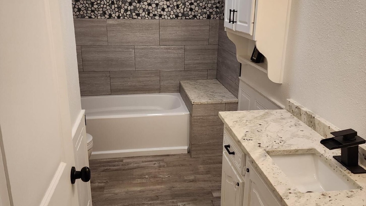 Photo of Bathroom in Big Sandy