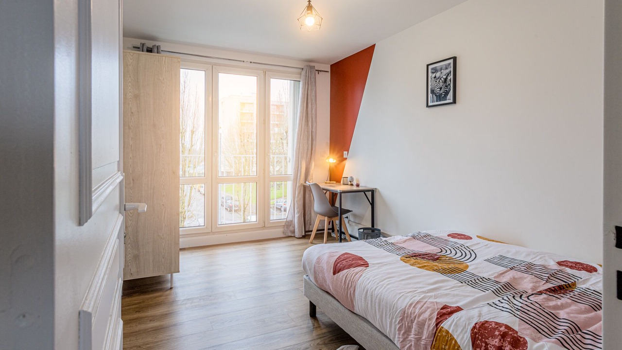 Photo of Bedroom in Laval