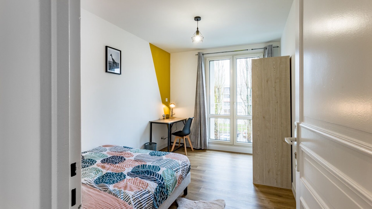 Photo of Bedroom in Laval