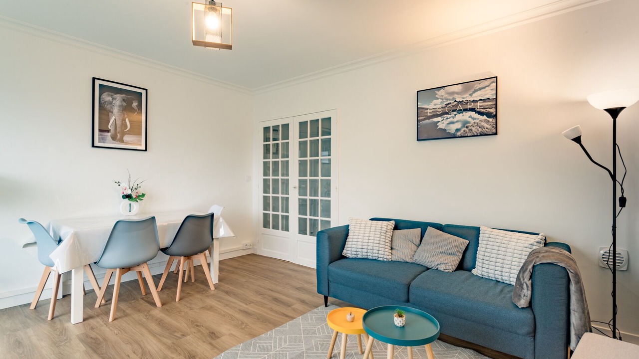 Photo of Livingroom in Laval