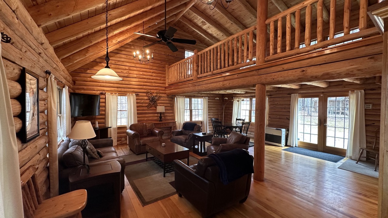 Photo of Livingroom in Goshen