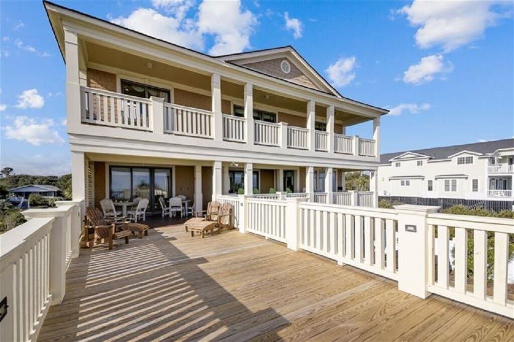 Photo of Patio Balcony in Long Bay Estates