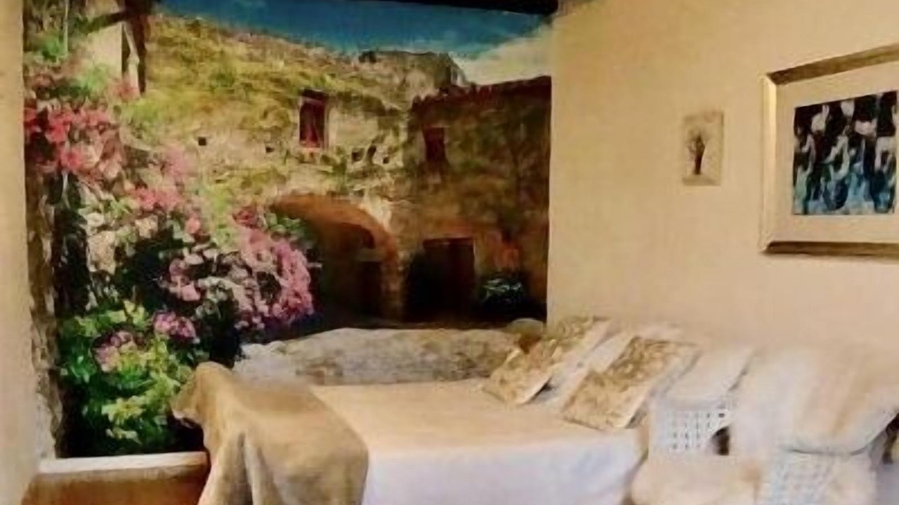 Photo of Bedroom in Garonne