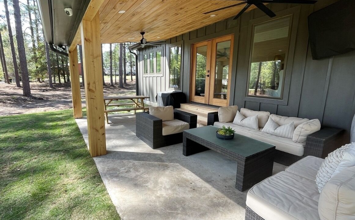 Photo of Patio Balcony in Brookeland