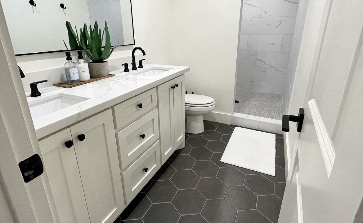 Photo of Bathroom in Brookeland