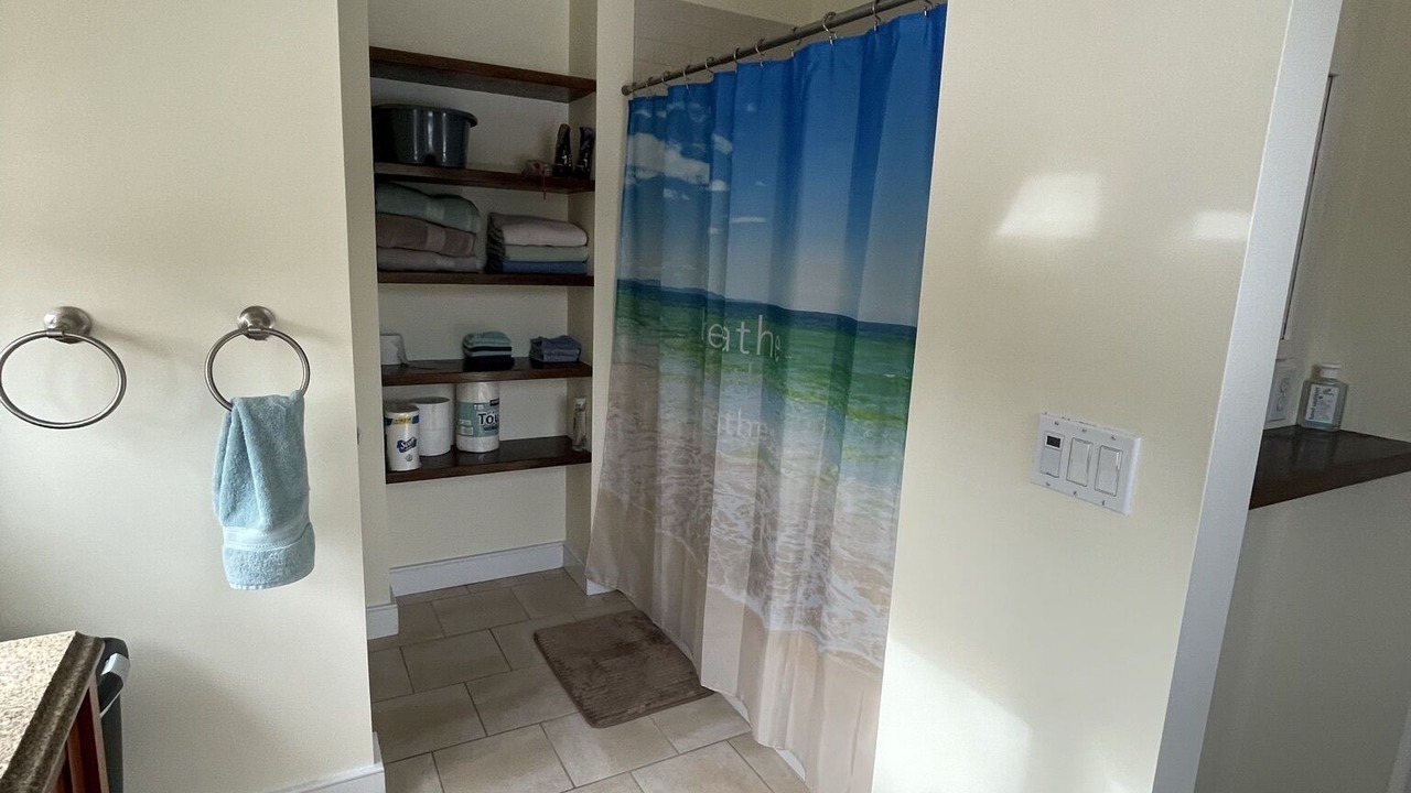 Photo of Bathroom in Williamstown