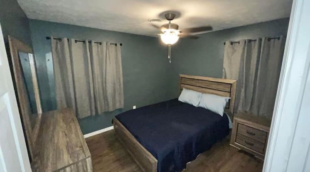 Photo of Bedroom in La Follette