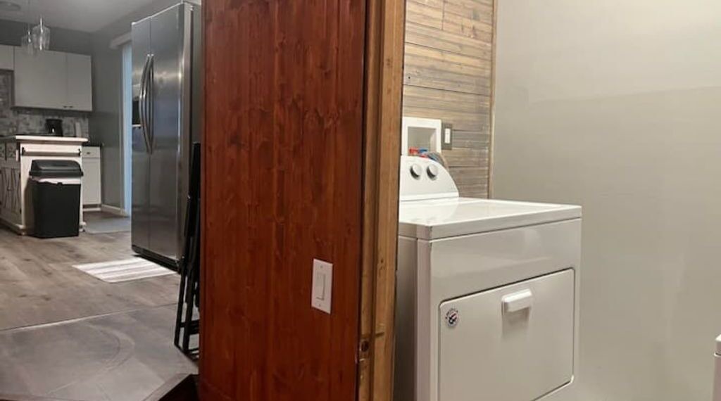 Photo of Others in La Follette