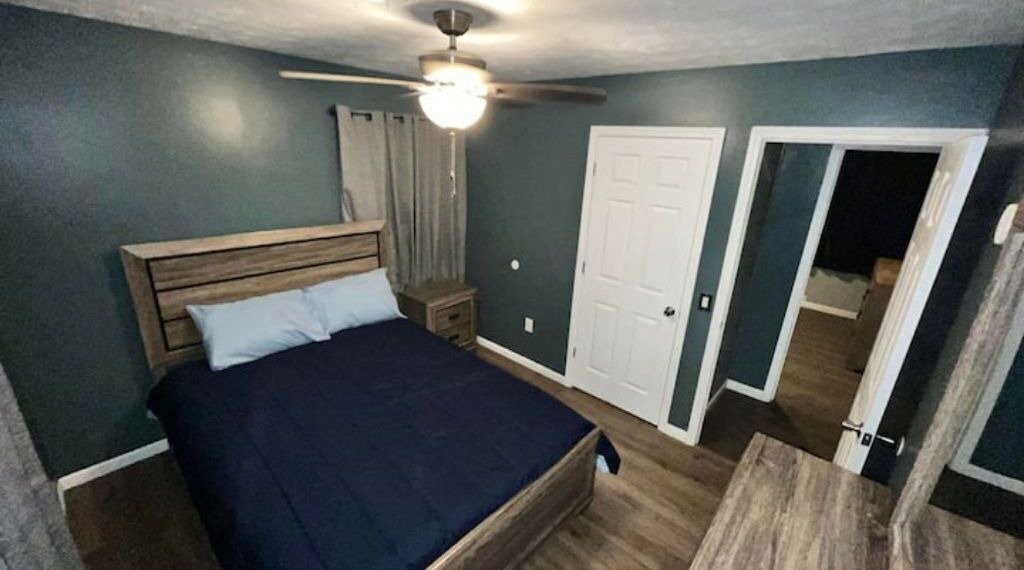 Photo of Bedroom in La Follette