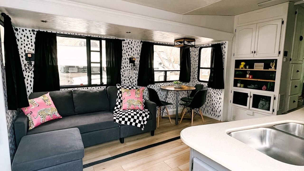 Photo of Livingroom in Leeds