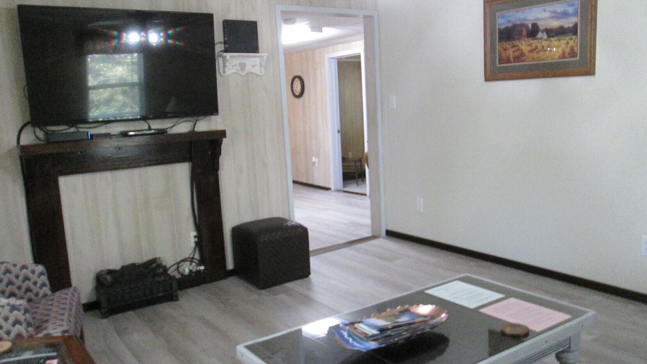 Photo of Livingroom in Elizabethton