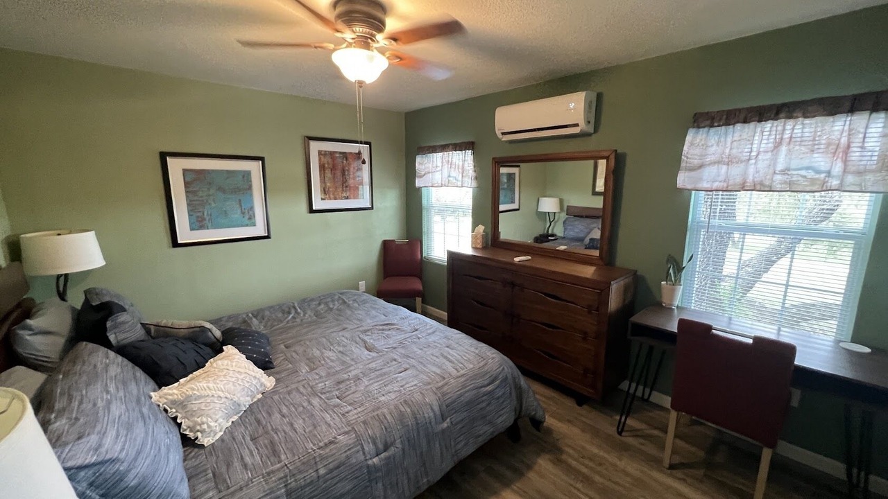 Photo of Bedroom in Oatmeal