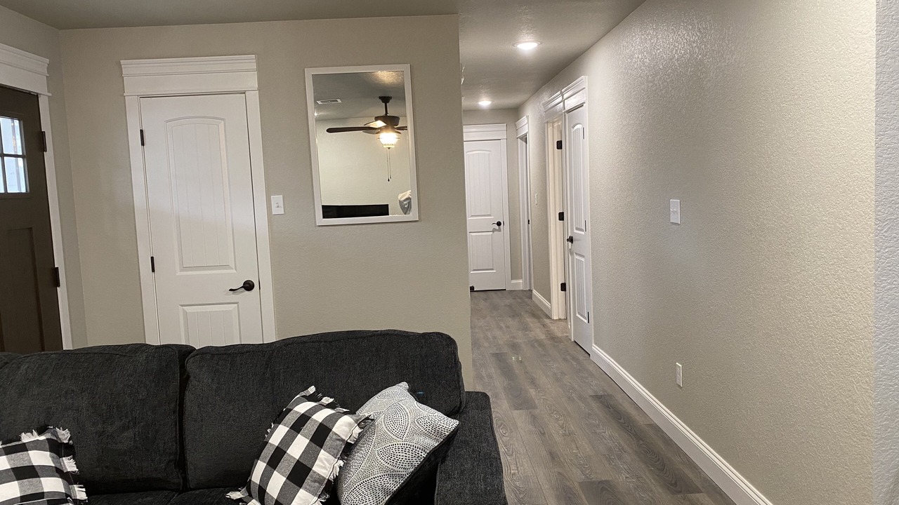 Photo of Livingroom in Howe